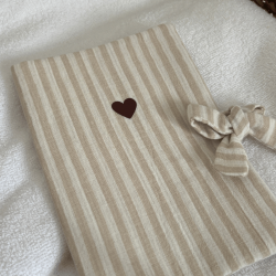 Protège carnet de santé beige personnalisable