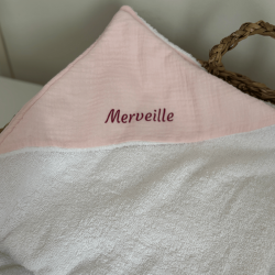 Cape de bain bébé personnalisée rose | Maïlu & Cie